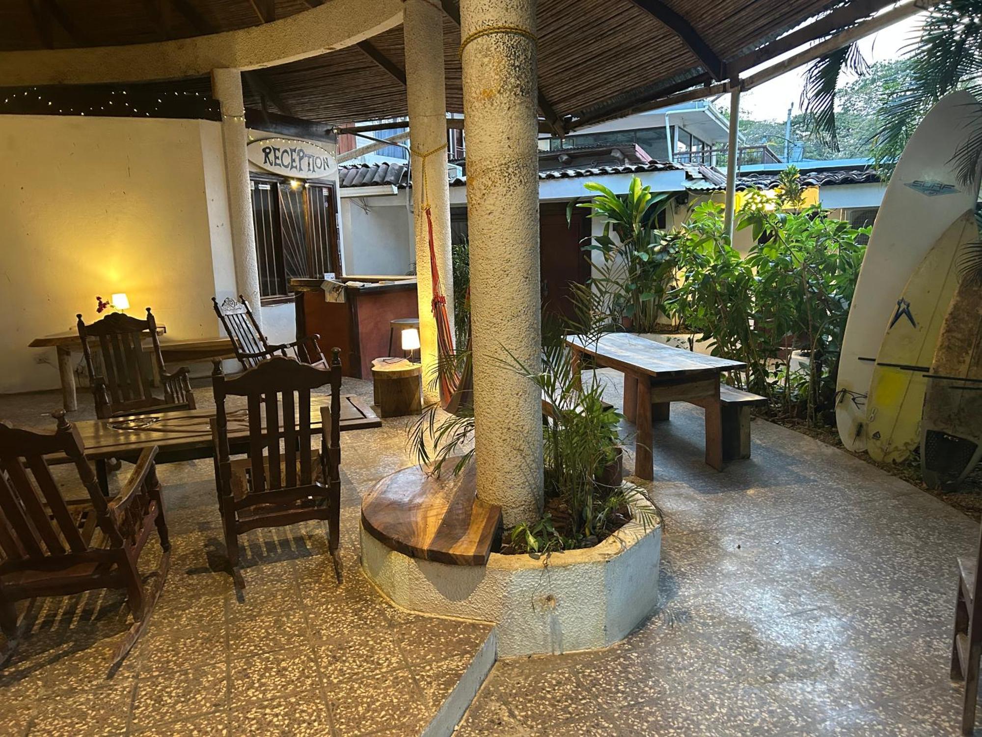 Pura Vida Hostel Tamarindo Exterior foto