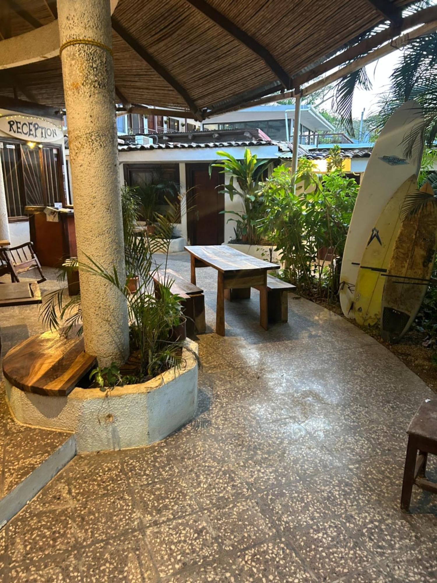 Pura Vida Hostel Tamarindo Exterior foto